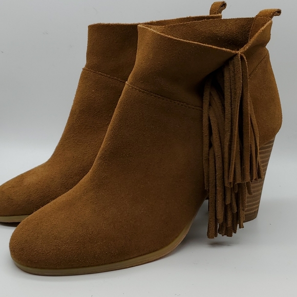Buckskin fringe boots sz 7